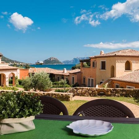 Le Perle Di Golfo Aranci Villa Luaran gambar