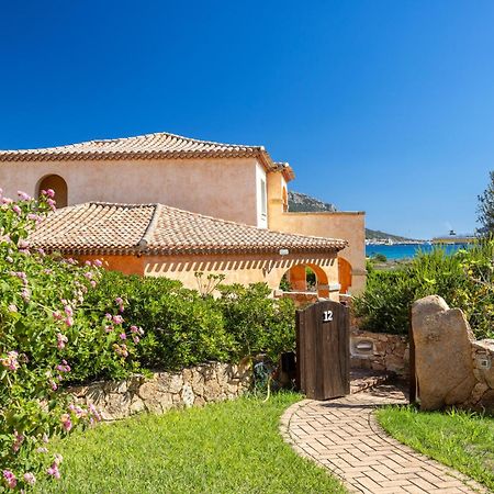 Le Perle Di Golfo Aranci Villa Luaran gambar