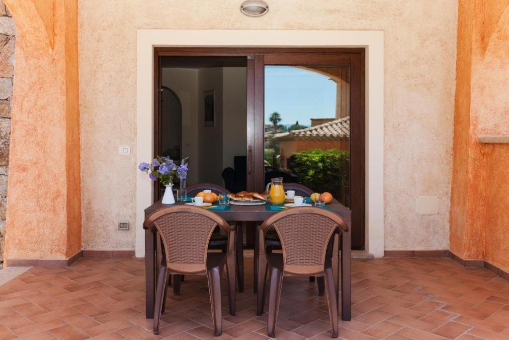 Le Perle Di Golfo Aranci Villa Luaran gambar