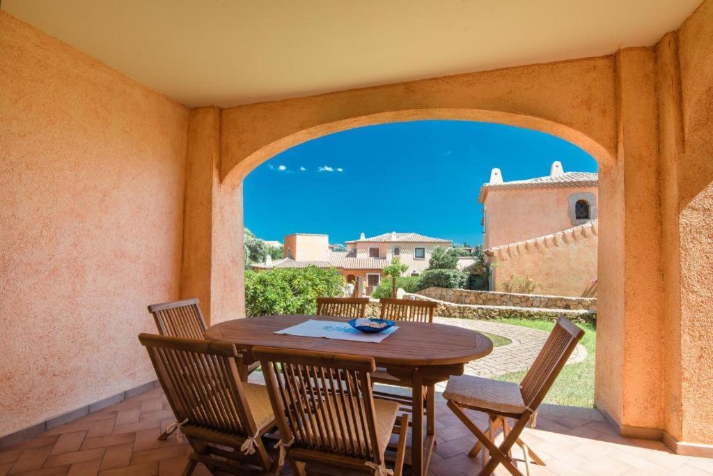 Le Perle Di Golfo Aranci Villa Luaran gambar