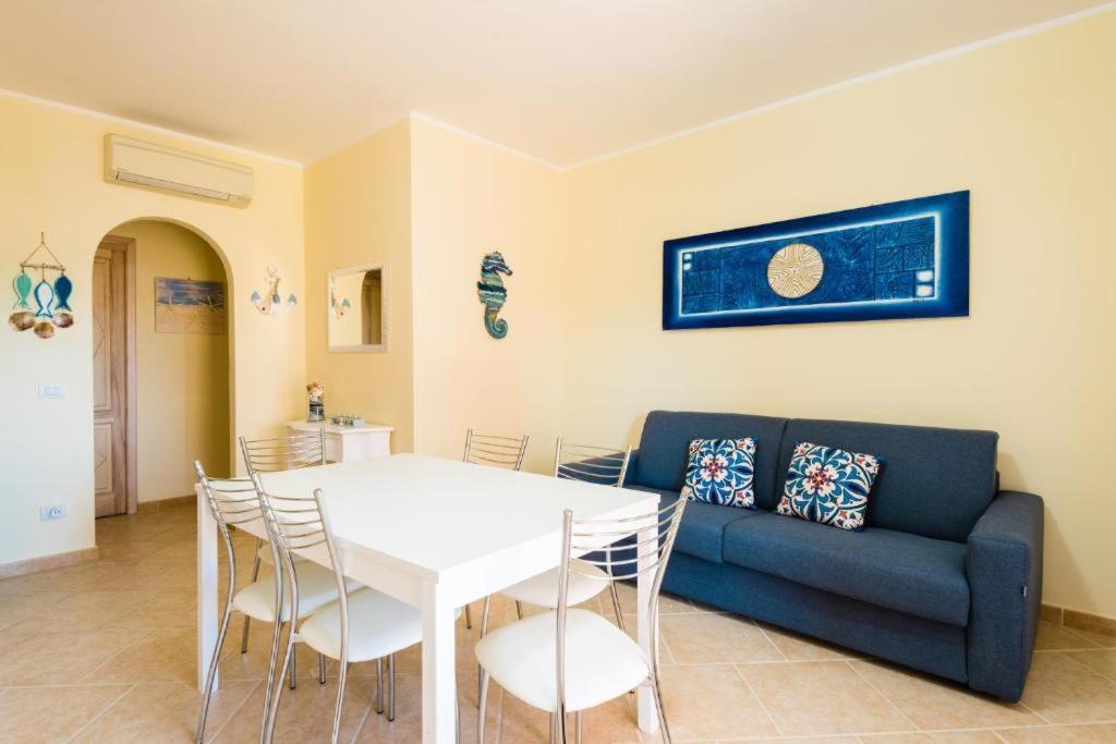Le Perle Di Golfo Aranci Villa Luaran gambar