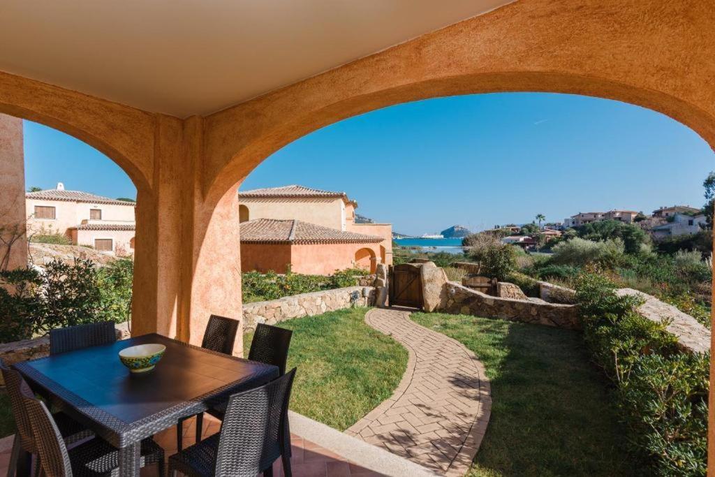 Le Perle Di Golfo Aranci Villa Luaran gambar