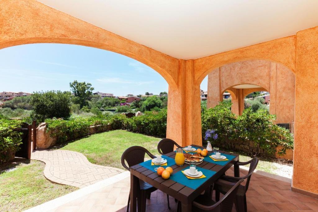 Le Perle Di Golfo Aranci Villa Luaran gambar