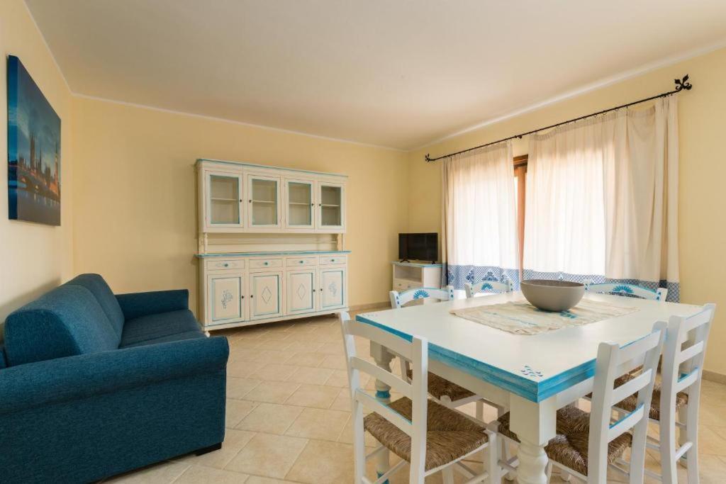 Le Perle Di Golfo Aranci Villa Luaran gambar