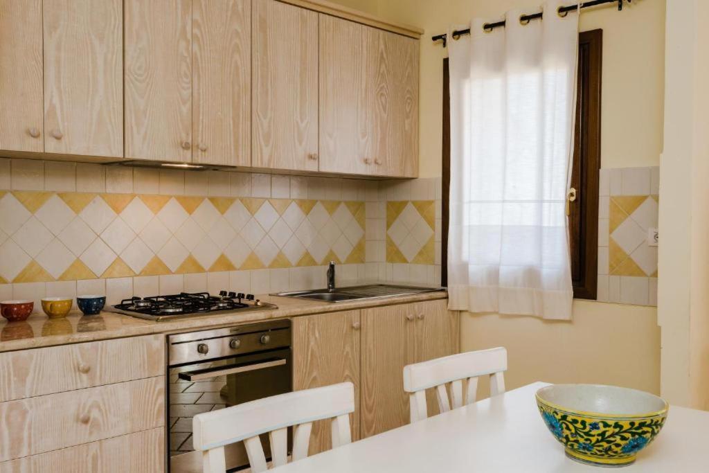 Le Perle Di Golfo Aranci Villa Luaran gambar