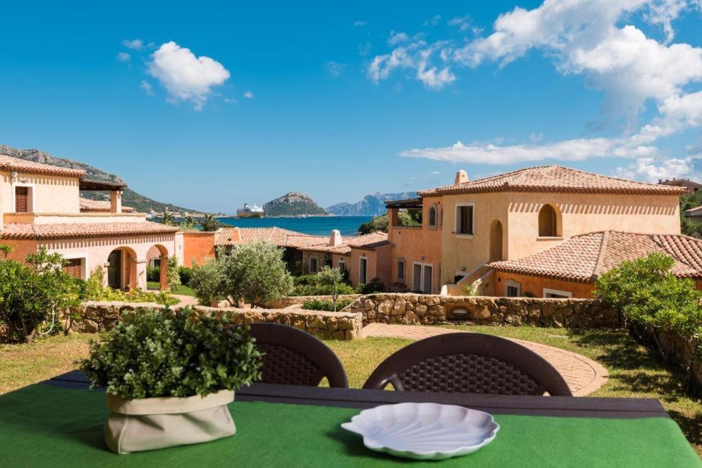 Le Perle Di Golfo Aranci Villa Luaran gambar